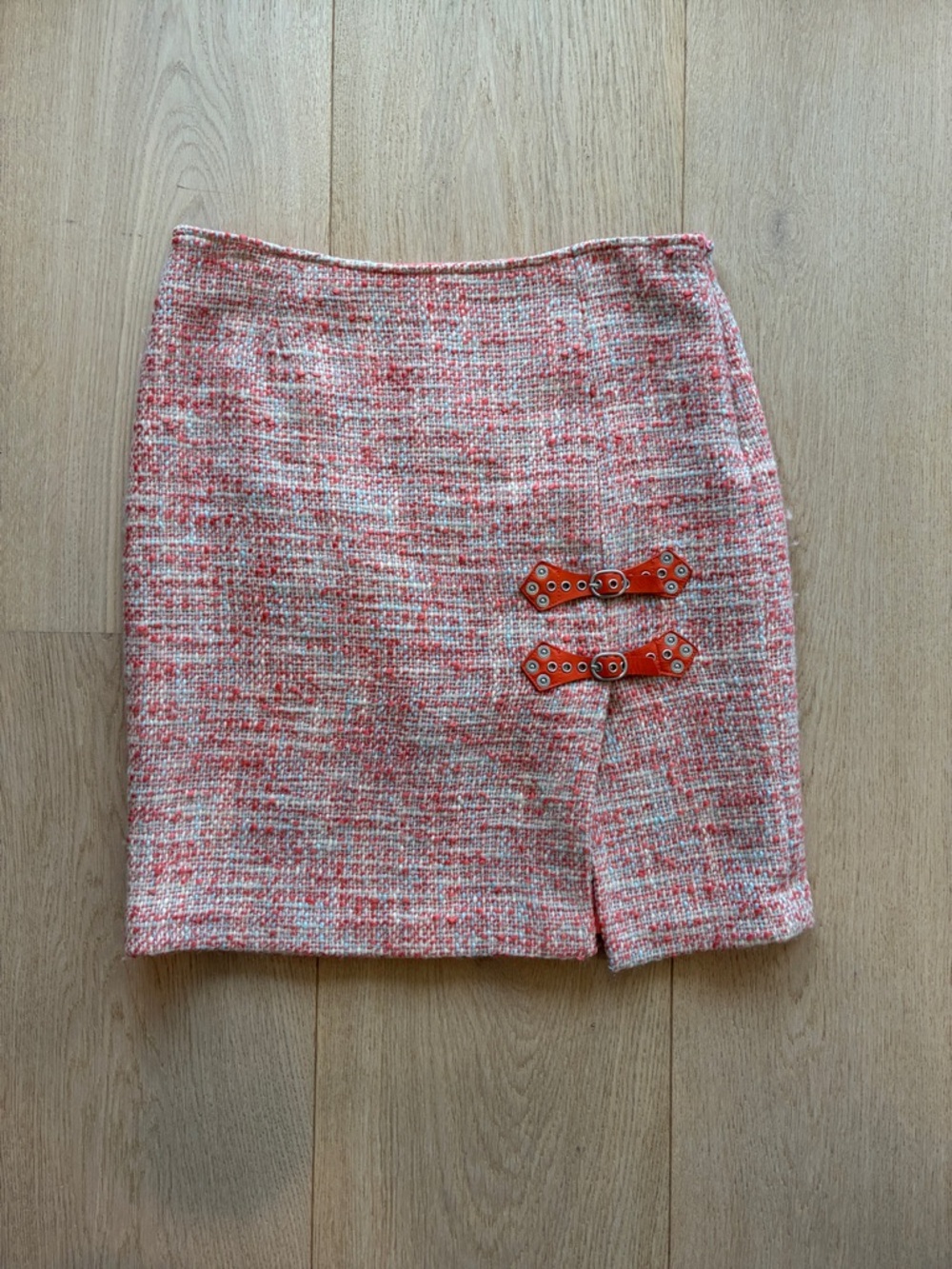 Cynthia Steffe Coral Bouclé Skirt with Accent Straps. Size 6.